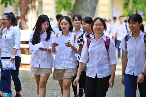 Học sinh trúng tuyển lớp 10 tại Hà Nội xác nhận nhập học từ ngày 10/7