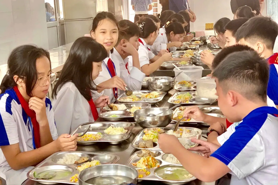 Hà Nội dự kiến chi hơn 3.000 tỷ đồng hỗ trợ bữa ăn bán trú cho học sinh