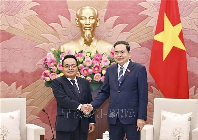 Chủ tịch Quốc hội Trần Thanh Mẫn tiếp Chủ tịch Kiểm toán Nhà nước Lào