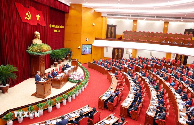 Ngày làm việc thứ nhất Hội nghị Trung ương 12 khóa XIII