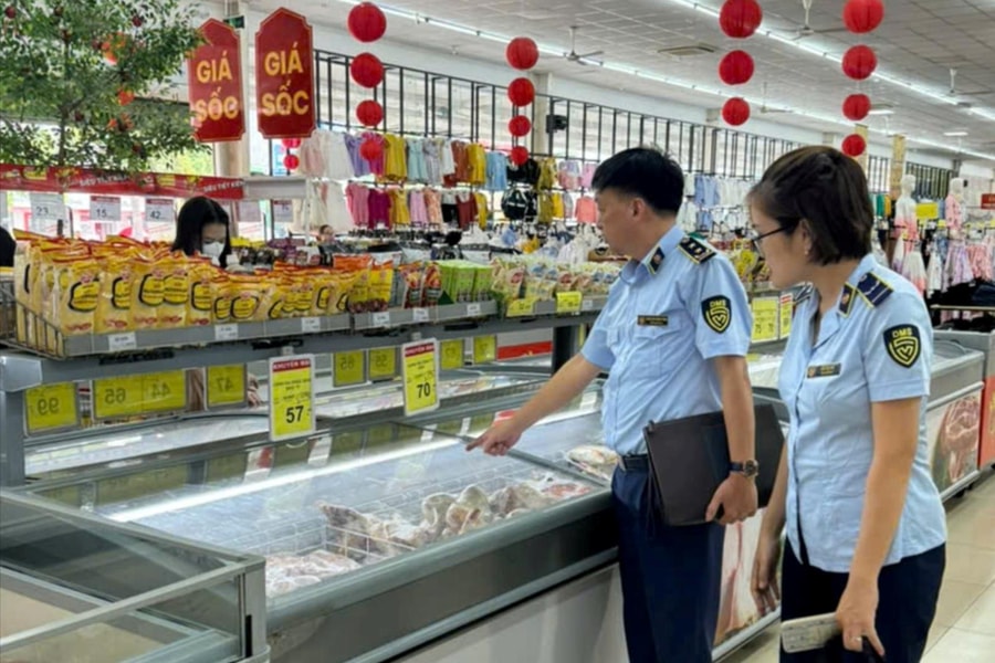 Đảm bảo nguồn cung hàng hóa thiết yếu ứng phó bão số 3 WIPHA