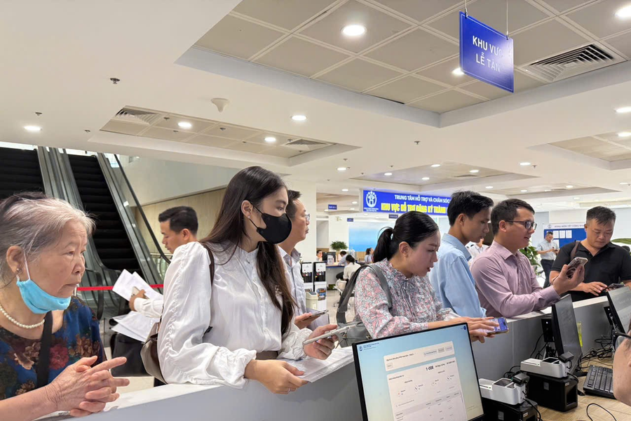 Hà Nội triển khai 15 tiện ích miễn phí tại các điểm hành chính công từ 1/8