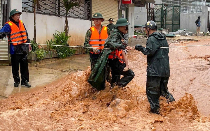 Khẩn trương khắc phục hậu quả mưa lũ tại tỉnh Điện Biên