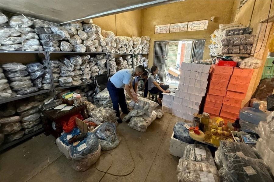 Hà Nội: Liên tiếp phát hiện hàng hóa giả mạo nhãn hiệu quốc tế