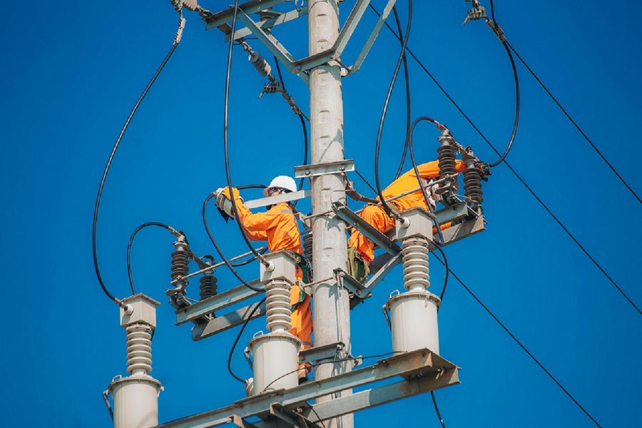 Công suất tiêu thụ điện tăng đột biến vì nắng nóng