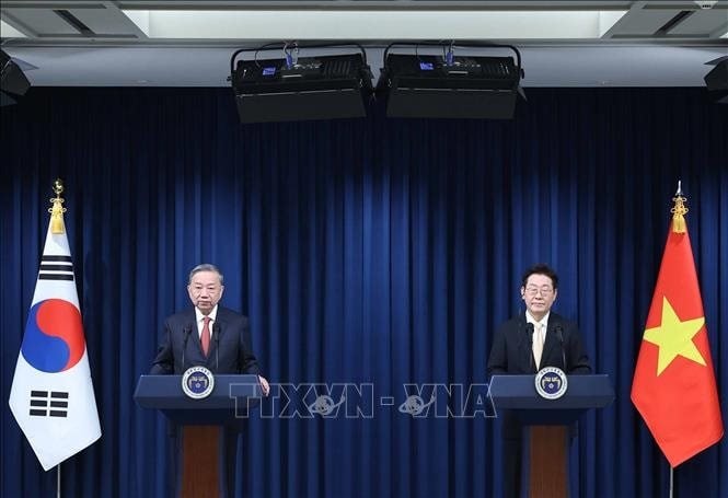 Tuyên bố chung về làm sâu sắc hơn Quan hệ đối tác chiến lược toàn diện Việt Nam - Hàn Quốc