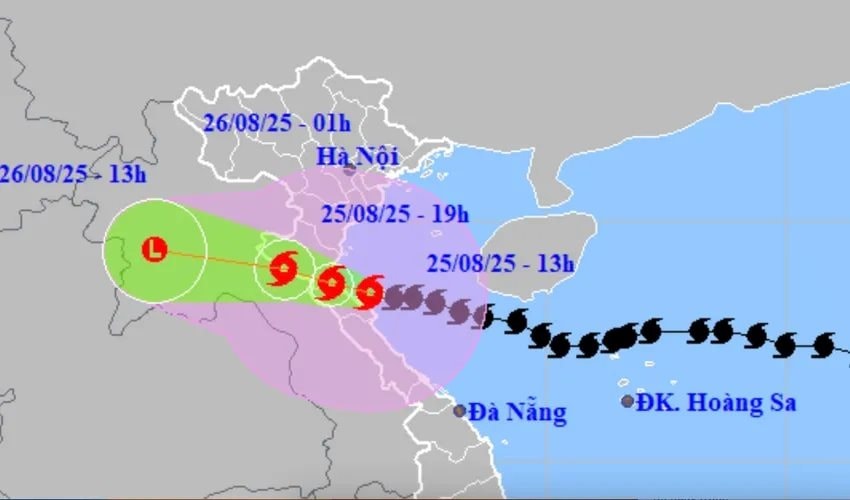 Bão số 5 bất ngờ di chuyển chậm lại, diễn biến vẫn phức tạp
