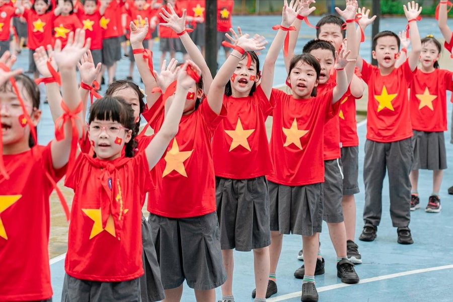 Triển lãm "80 năm – Rạng rỡ Việt Nam”: Khơi dậy niềm tự hào dân tộc qua thế hệ học đường