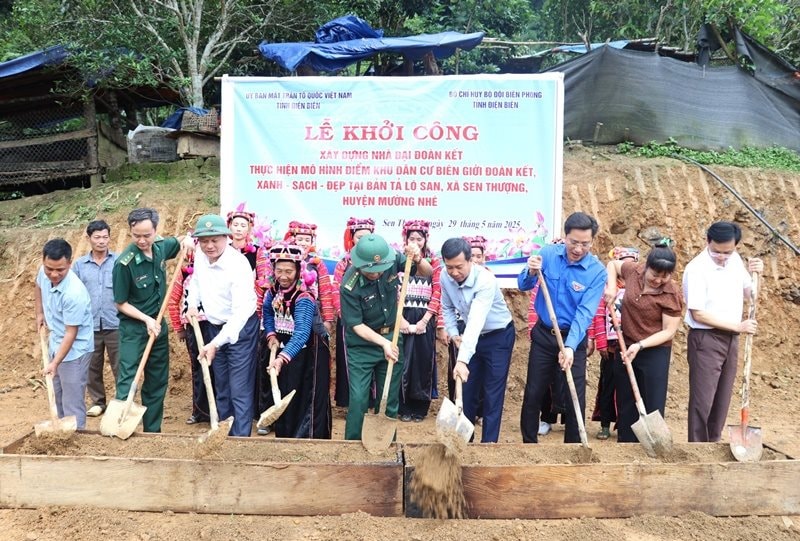 Điện Biên triển khai mô hình điểm khu dân cư biên giới xanh – sạch – đẹp tại Tả Ló San