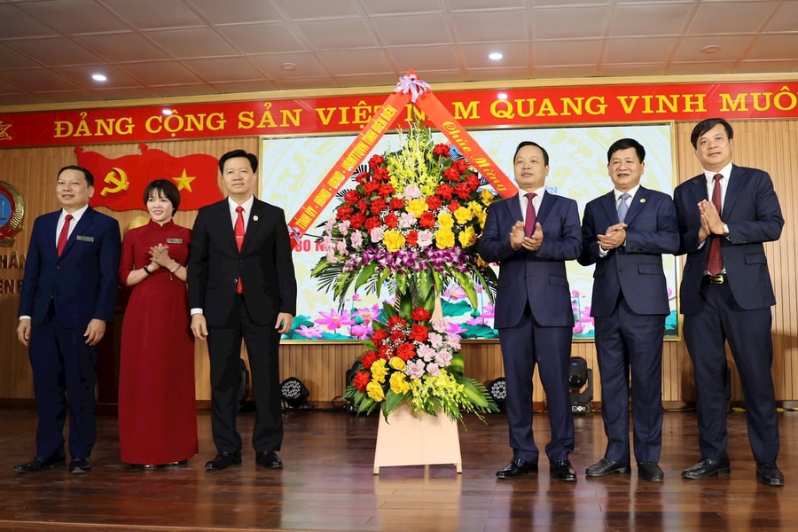 Tòa án nhân dân tỉnh Điện Biên gặp mặt kỷ niệm 80 năm Ngày truyền thống