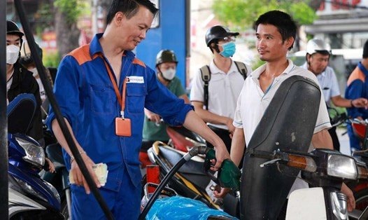 Giá xăng dầu tăng từ 15h chiều 18/9