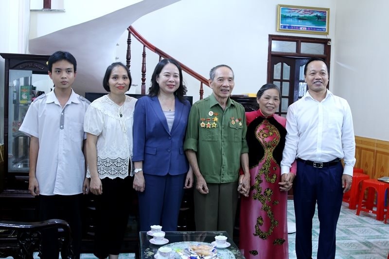Phó Chủ tịch nước Võ Thị Ánh Xuân gặp gỡ, tri ân các thương binh tại Điện Biên