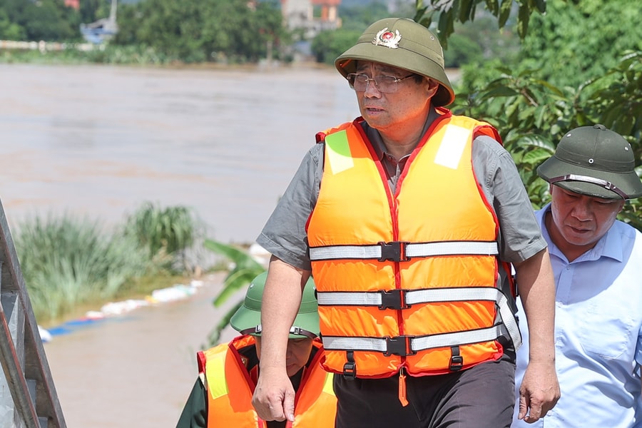Triển khai đồng bộ, quyết liệt các giải pháp khắc phục hậu quả thiên tai sau bão số 11