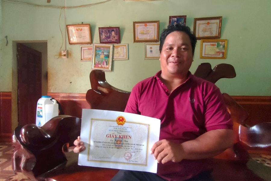 Từ Trưởng thôn gương mẫu đến “Người phán xử” của buôn làng