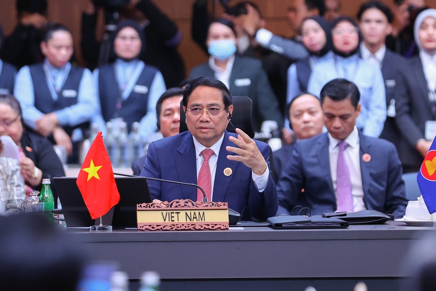 Thủ tướng đề xuất ba định hướng chiến lược tại Hội nghị Cấp cao ASEAN-Trung Quốc 28