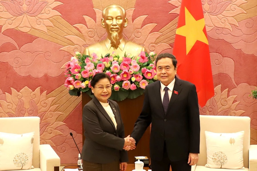 Chủ tịch Quốc hội Trần Thanh Mẫn tiếp Chánh án Tòa án nhân dân tối cao CHDCND Lào