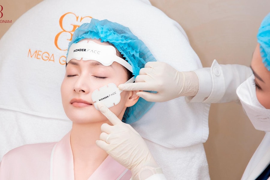 Meta Codex - Khi khoa học y khoa tái lập thần sắc phụ nữ Việt