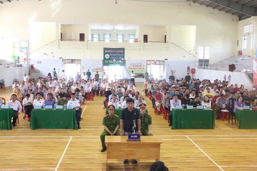 Phiên tòa giả định về chống khai thác IUU thu hút hàng trăm ngư dân
