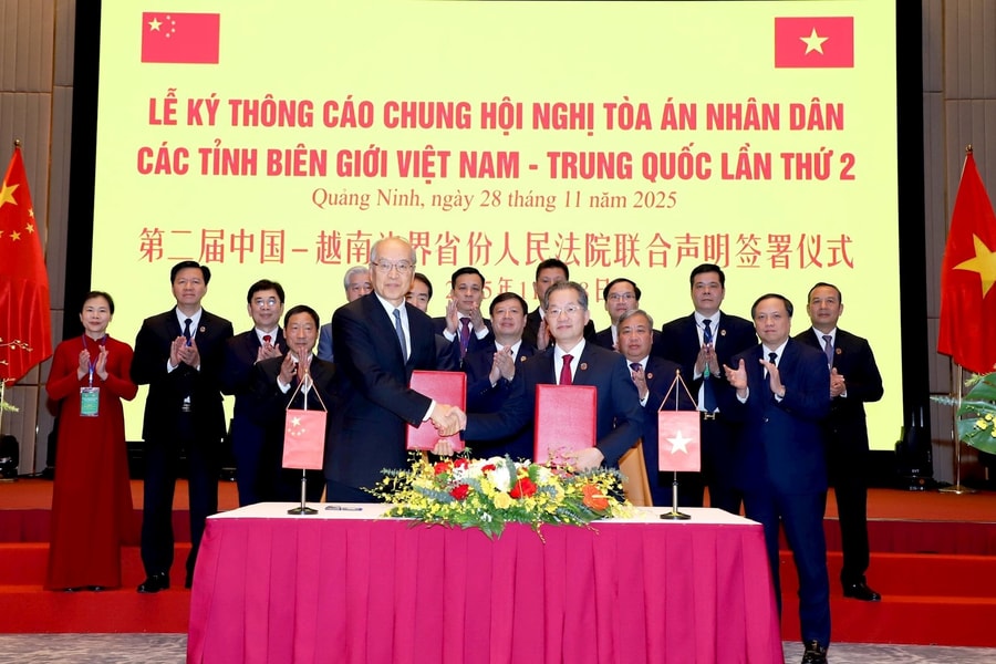 Chùm ảnh Hội nghị Tòa án nhân dân các tỉnh biên giới Việt Nam - Trung Quốc lần thứ hai