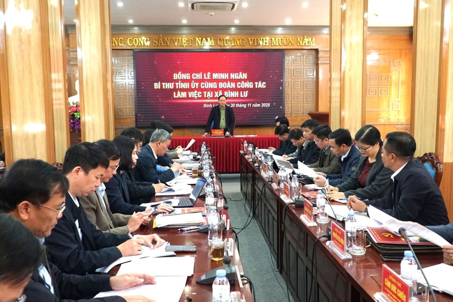 Bí thư Tỉnh ủy Lai Châu kiểm tra phát triển kinh tế - xã hội và tiến độ các dự án tại xã Bình Lư