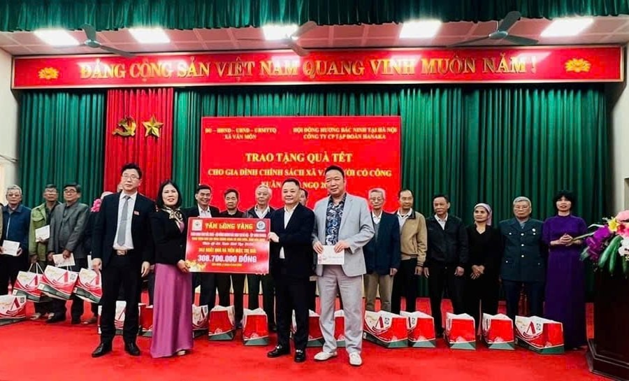 Trao tặng gần 3 tỷ đồng quà Tết cho các hộ gia đình chính sách trên địa bàn tỉnh Bắc Ninh