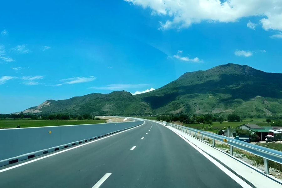 Từ 22h ngày 2/3: Chính thức thu phí 5 dự án cao tốc Bắc - Nam