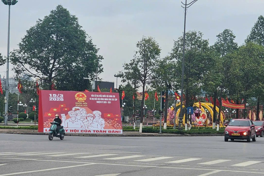 Bắc Ninh rực rỡ cờ hoa chuẩn bị cho ngày bầu cử