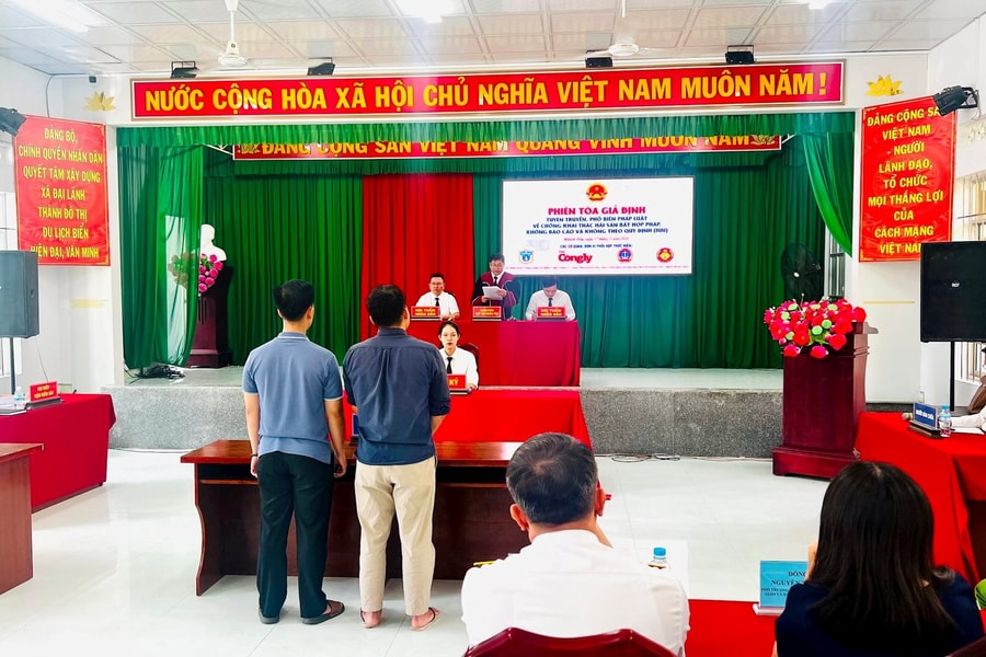 Phiên tòa giả định IUU cuốn hút ngư dân tham dự