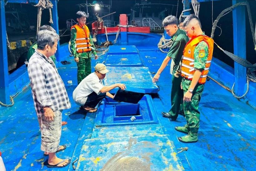 Xử lý nghiêm hành vi vận chuyển trái phép xăng dầu qua biên giới