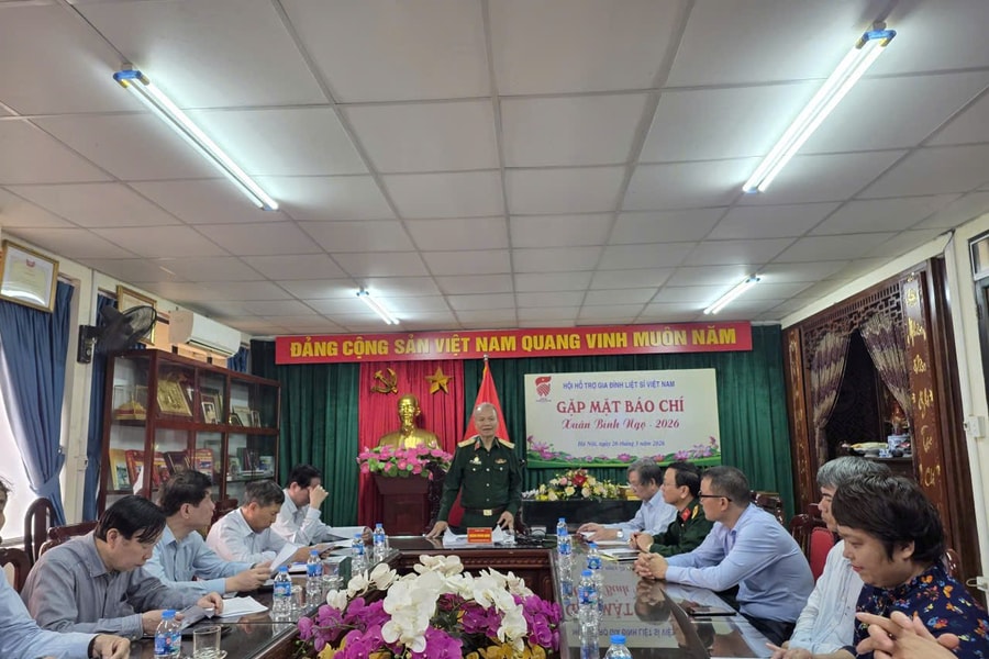 Hội Hỗ trợ gia đình liệt sĩ Việt Nam gặp mặt báo chí