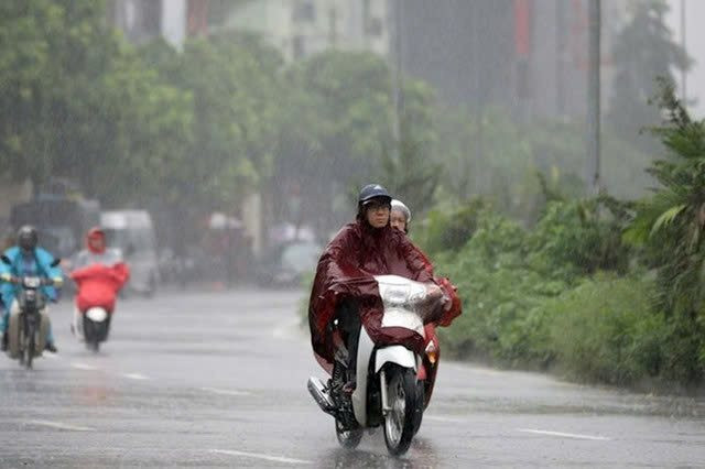 Mưa dông nhiều nơi trên cả nước, cảnh báo lũ quét và sạt lở đất