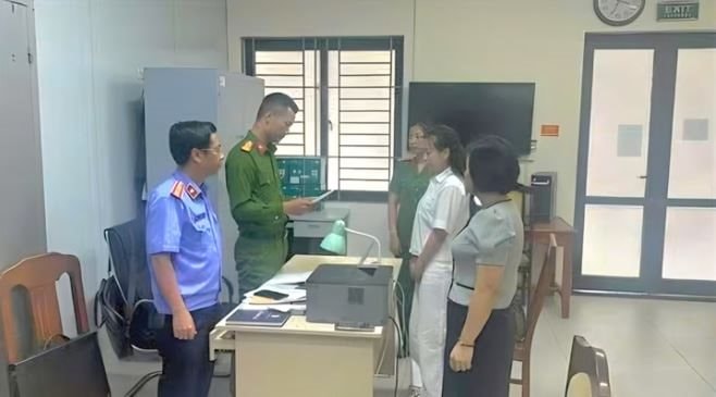 Thanh Hóa: Bắt nữ Giám đốc nhà xe Vân Anh vì trốn thuế hơn 34,6 tỷ đồng