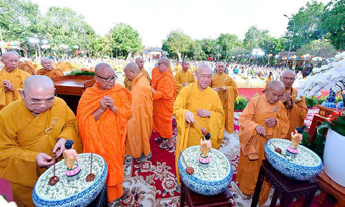 Lan tỏa tâm từ bi trong ngày Đại lễ Phật đản