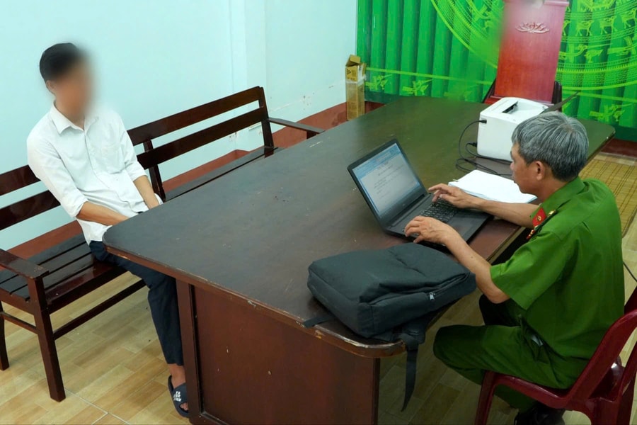 Bắt cán bộ địa chính vì sai phạm trong chứng thực đất đai