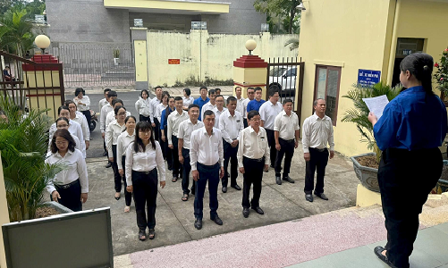 “Tự hào Báo chí Cách mạng Việt Nam – Gắn kết yêu thương gia đình Việt Nam”