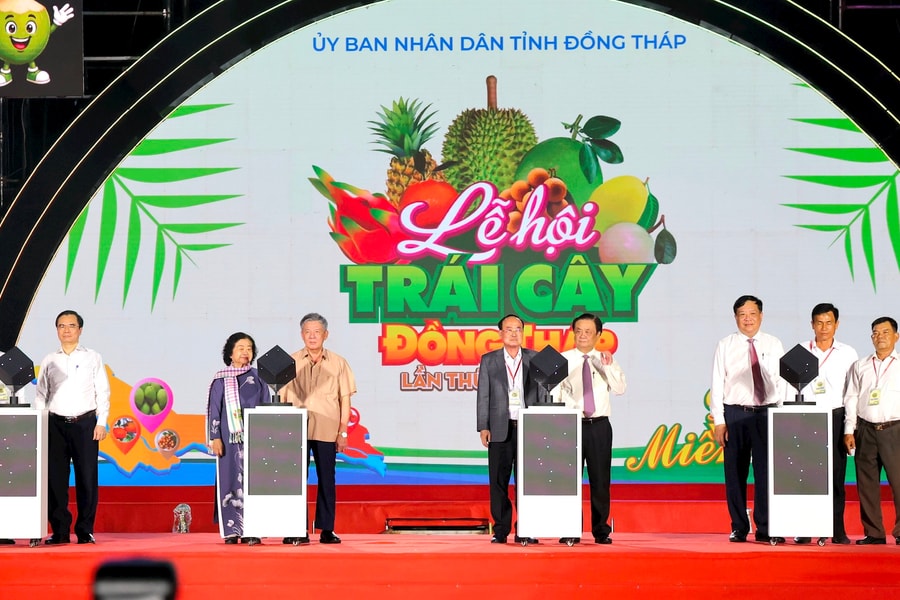 Lễ hội trái cây Đồng Tháp lần thứ I: Cầu nối vững chắc, gắn kết chặt chẽ "5 nhà"