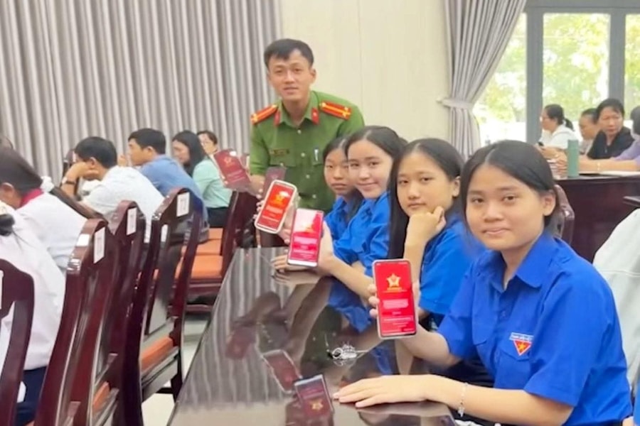 Chiến dịch "Mùa hè số cùng VNeID" năm 2026