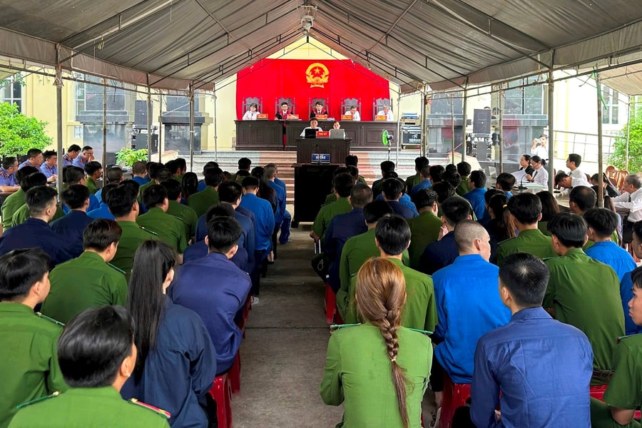 Khai mạc phiên tòa xét xử nhóm bị cáo liên quan đến ma túy
