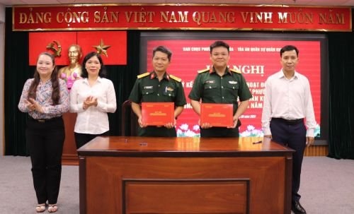 TAQS Quân khu 7 và Ban CHQS phường Xuân Hòa ký quy chế phối hợp hoạt động