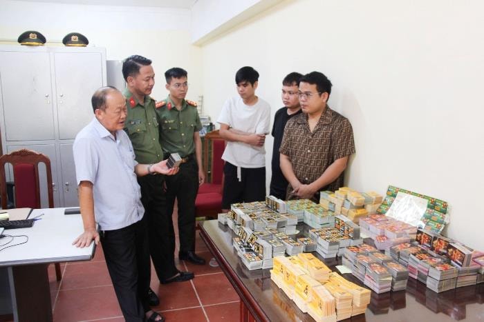 Triệt phá đường dây lừa đảo bán vé cào trúng thưởng qua livestream