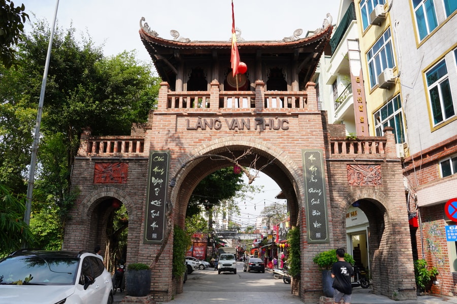 Làng lụa Vạn Phúc - Dấu ấn tơ lụa Việt