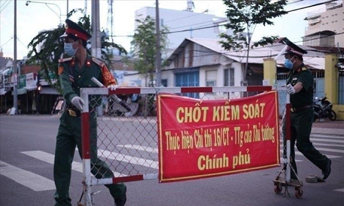 Bài 1: Những ngày thế giới ngưng thở