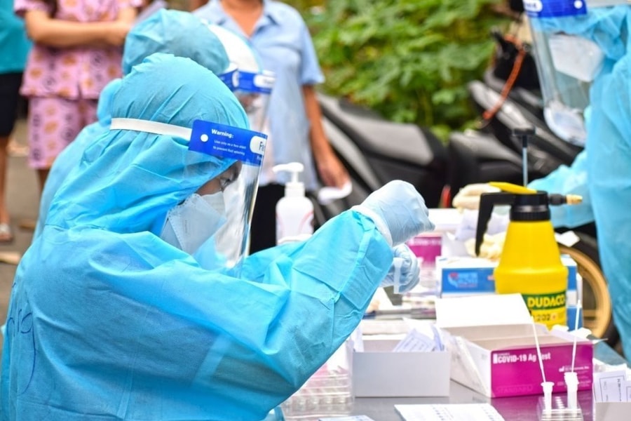 Bài 2: Thành phố ở tuyến đầu