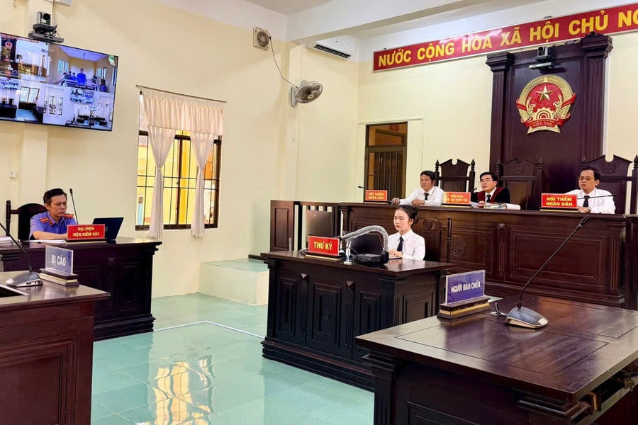 Phiên tòa trực tuyến rút kinh nghiệm: Điểm sáng trong xử lý án ma túy