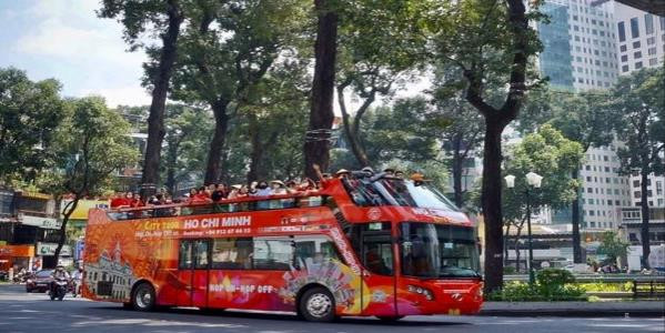 Xe buýt TP.HCM: 50 năm tình yêu cùng với giấc mơ đô thị xanh