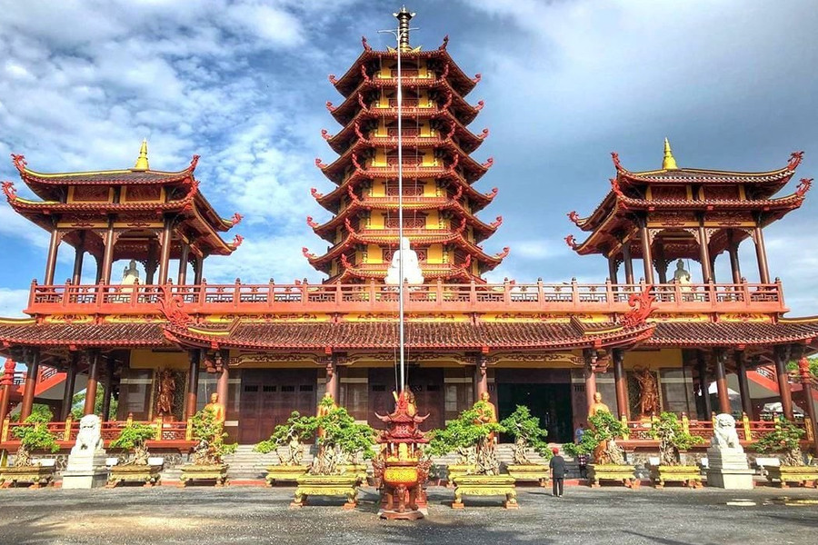Bài 1: Tôn giáo góp phần tạo nên sự đa dạng, đặc sắc của Thành phố mang tên Bác