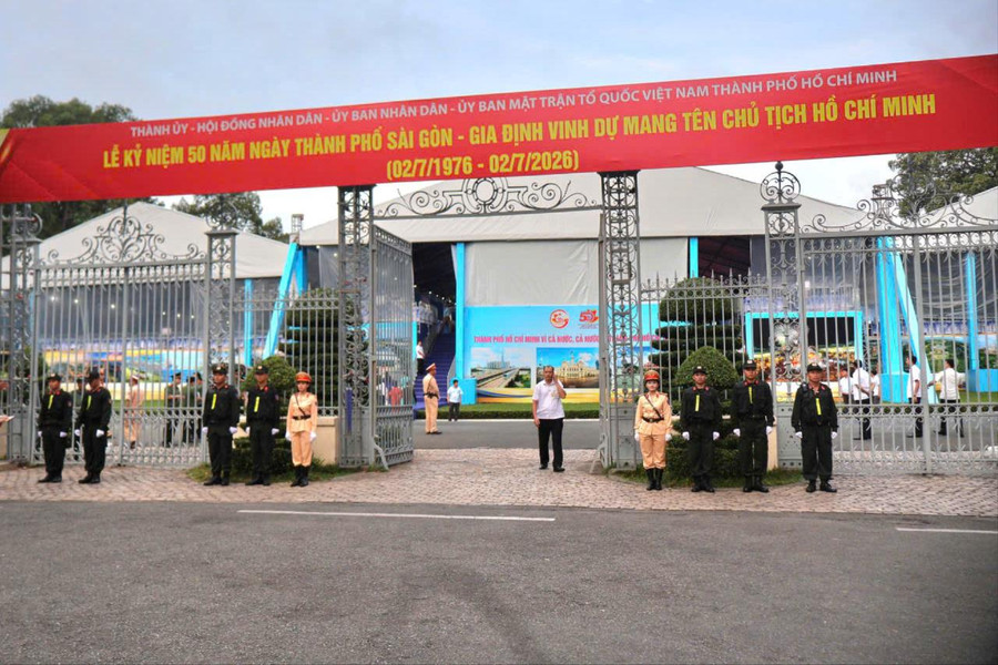 An ninh thắt chặt tại Lễ kỷ niệm 50 năm Thành phố Sài Gòn - Gia Định mang tên Bác
