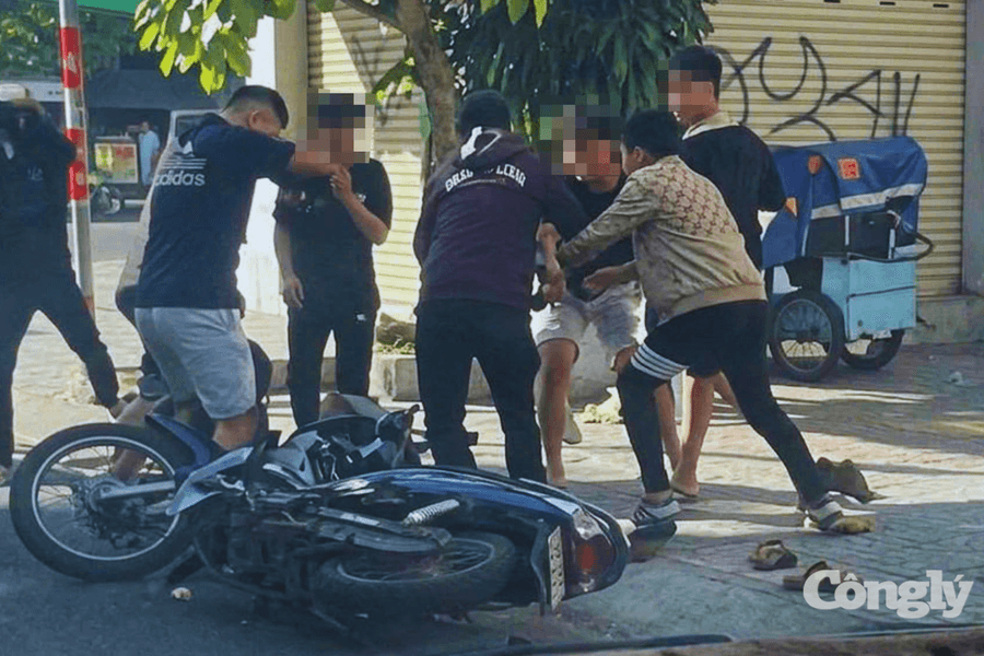 TP.HCM: Xác minh vụ nhóm thanh thiếu niên hỗn chiến gần cầu Công Lý