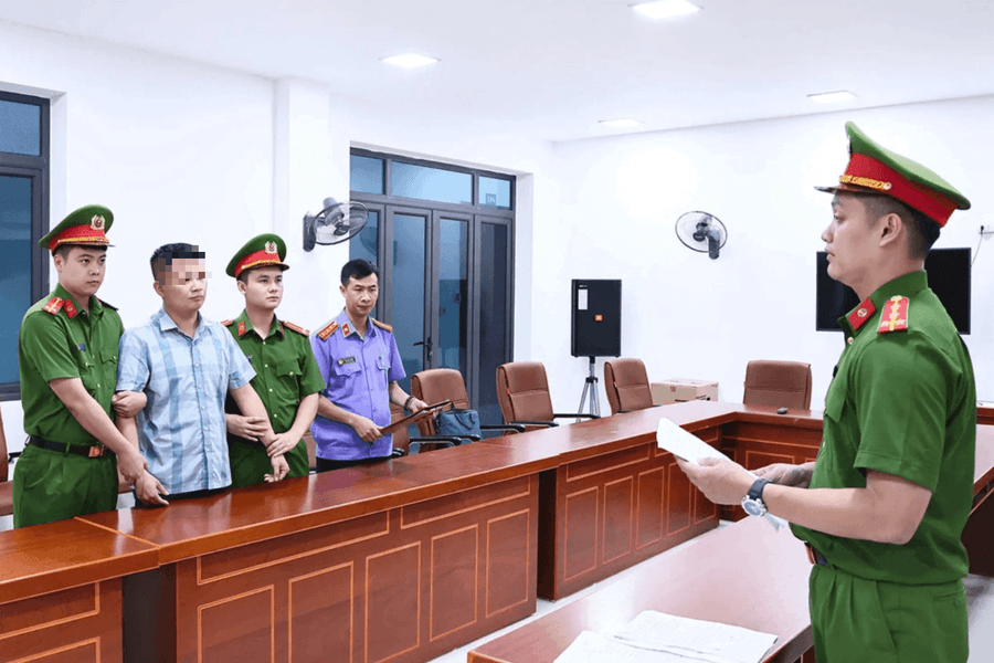 Tuyên Quang: Khởi tố, giữ người khẩn cấp giáo viên liên quan đến nghi vấn "bất thường" điểm thi môn Toán