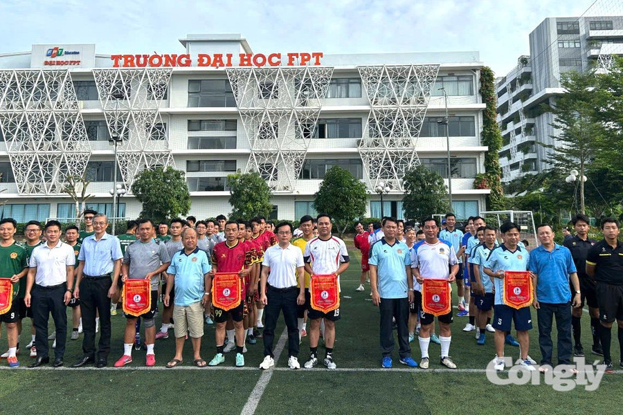 Sôi nổi giải giao lưu bóng đá chào mừng 80 năm Ngày truyền thống ngành THADS